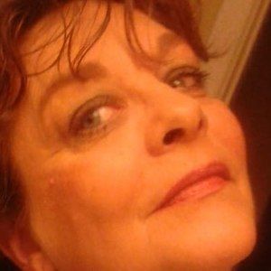 Meet your Posher, Tona